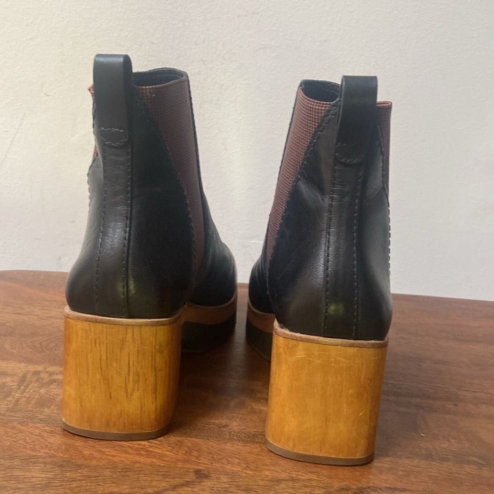 Bernardo Black and Brown Ankle Booties - Picture 3 of 10